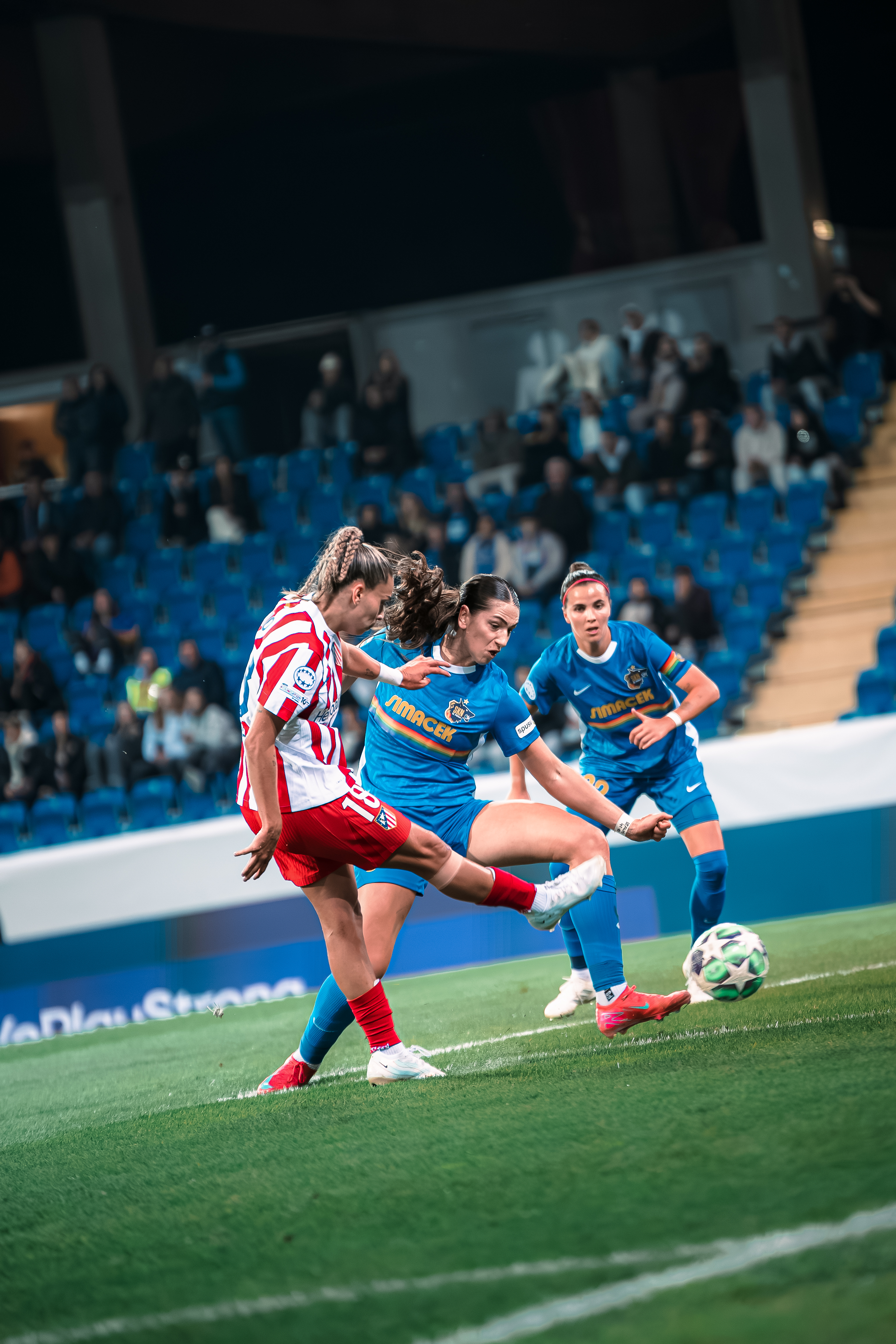 Atlético de Madrid 12