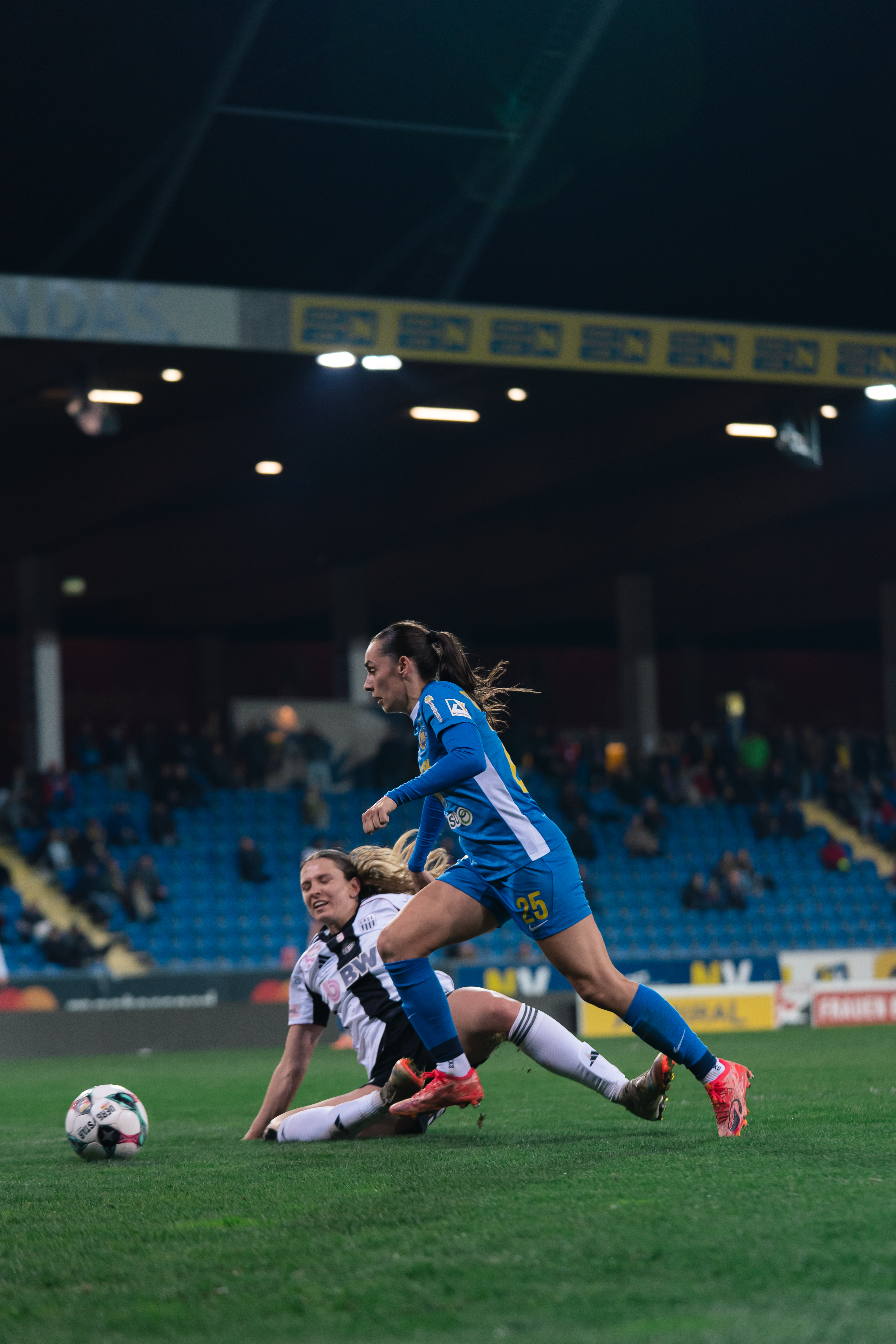 SKN Frauen 10